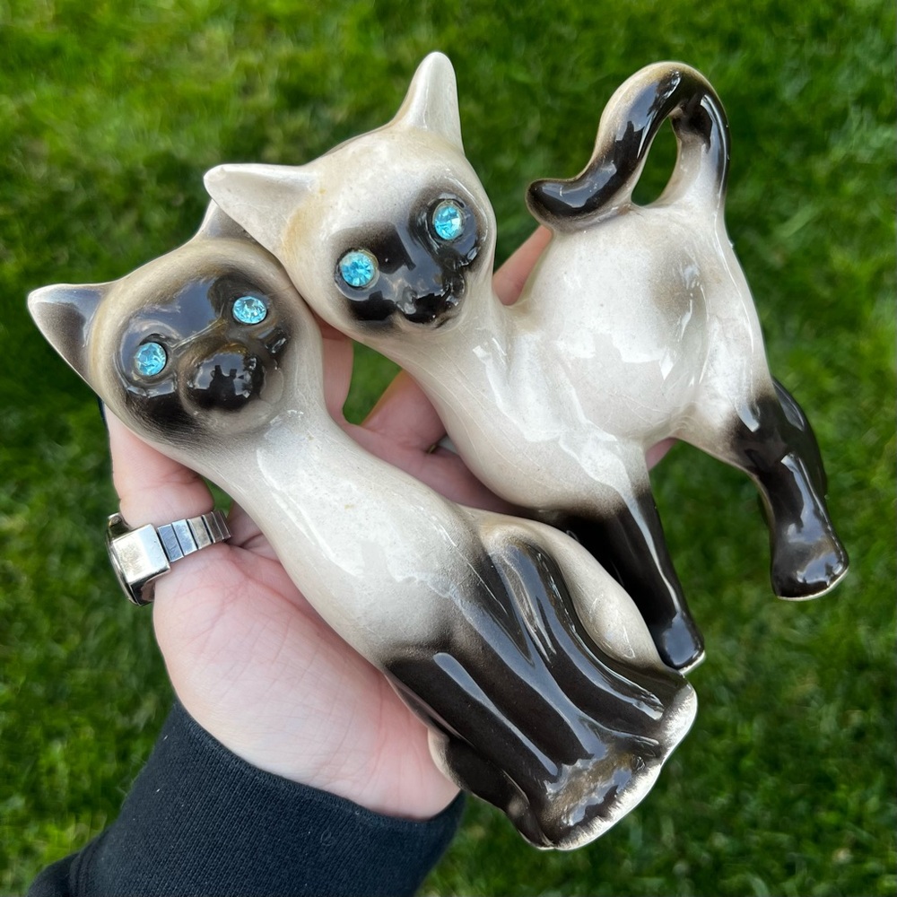 Vintage Mid Century Modern Ceramic Siamese Cat Figurines Jewel Eyes Set of Two